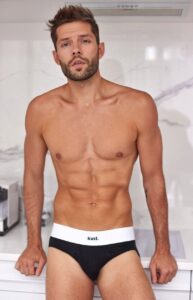 Slipy czy bokserki – co lepiej nosić?